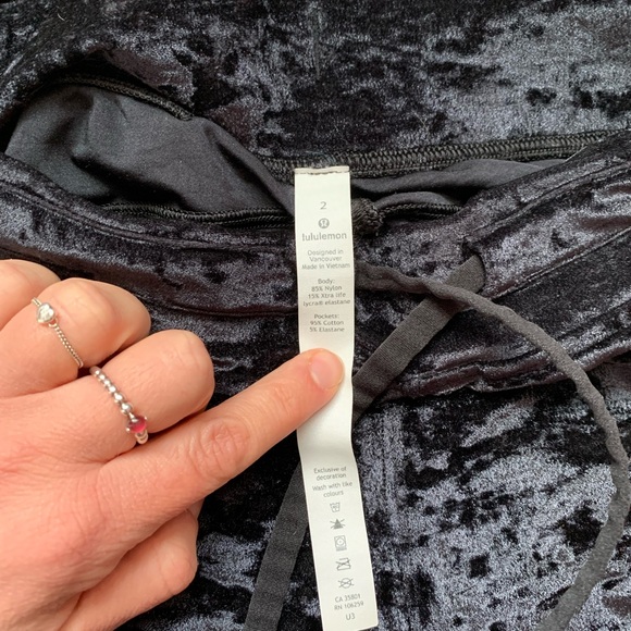 EUC 🍋 Lululemon Ready to Crush Jogger - Picture 8 of 9